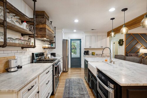 The Graham Escape · Memphis Vibe