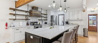 The Given House - Modern Midtown Stay