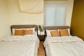 Room - Namsan Hideout (Seoul)