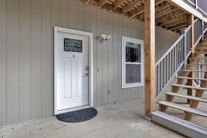 Interior - Sun Valley Flats, No Steps (Saint Joseph)