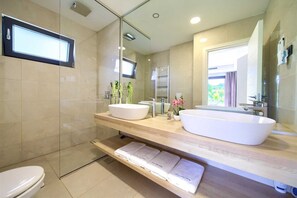 Hair dryer, towels