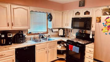 Microwave, oven, stovetop, dishwasher