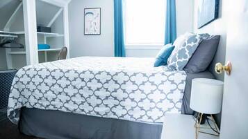 1 habitación, escritorio, tabla de planchar con plancha y wifi gratis