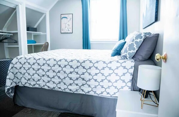 1 bedroom, desk, iron/ironing board, free WiFi