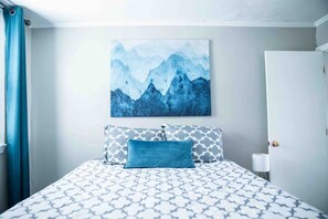 1 bedroom, iron/ironing board, WiFi, bed sheets