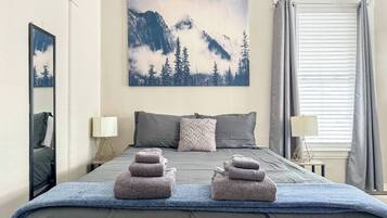 1 bedroom, iron/ironing board, WiFi, bed sheets