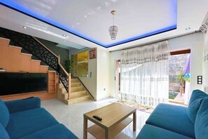 Smart TV, fireplace - Prestigious duplex with private pool, fast wifi (Oued Laou)