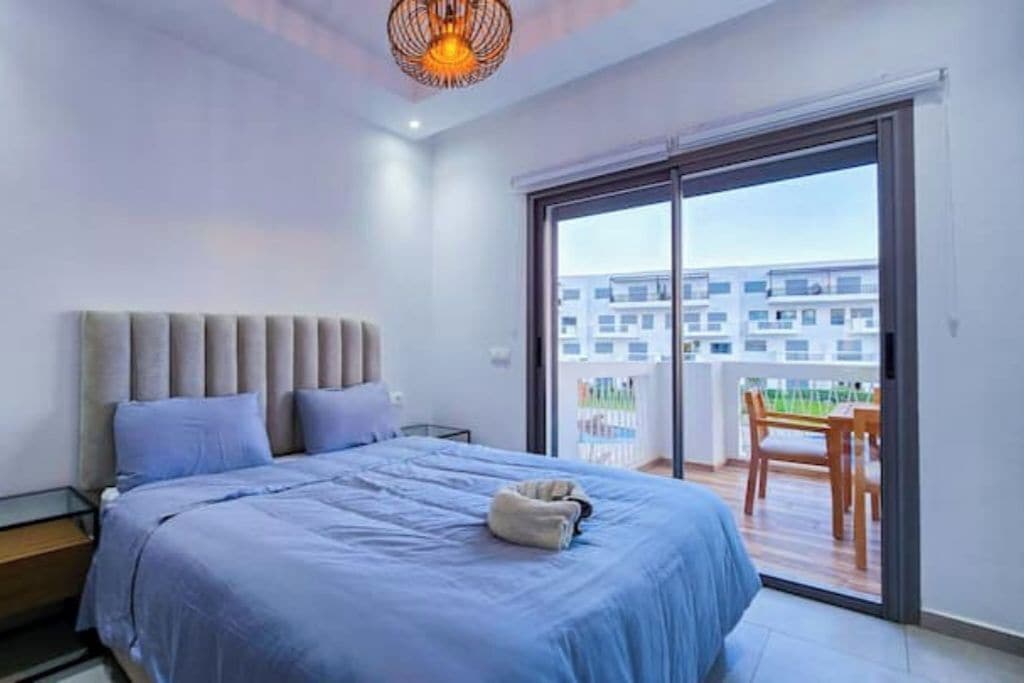 2 bedrooms, iron/ironing board, WiFi