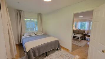 1 bedroom, internet, bed sheets