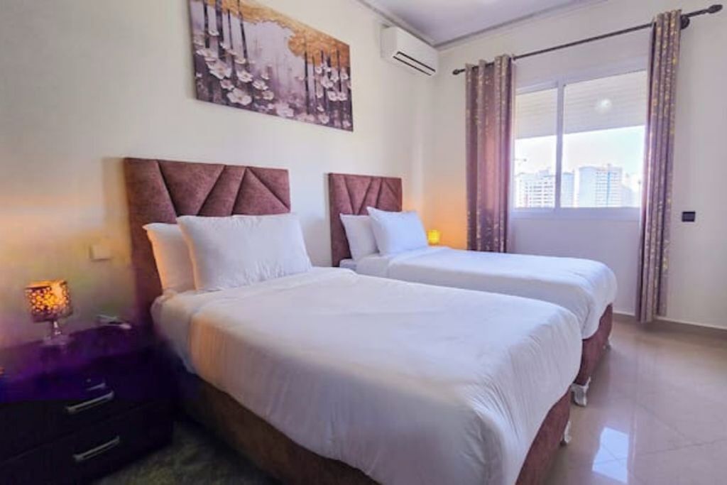 2 slaapkamers, een strijkplank/strijkijzer, wifi