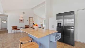 Rumah (4 Bedrooms) | Interior
