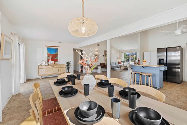 House (4 Bedrooms) | Interior