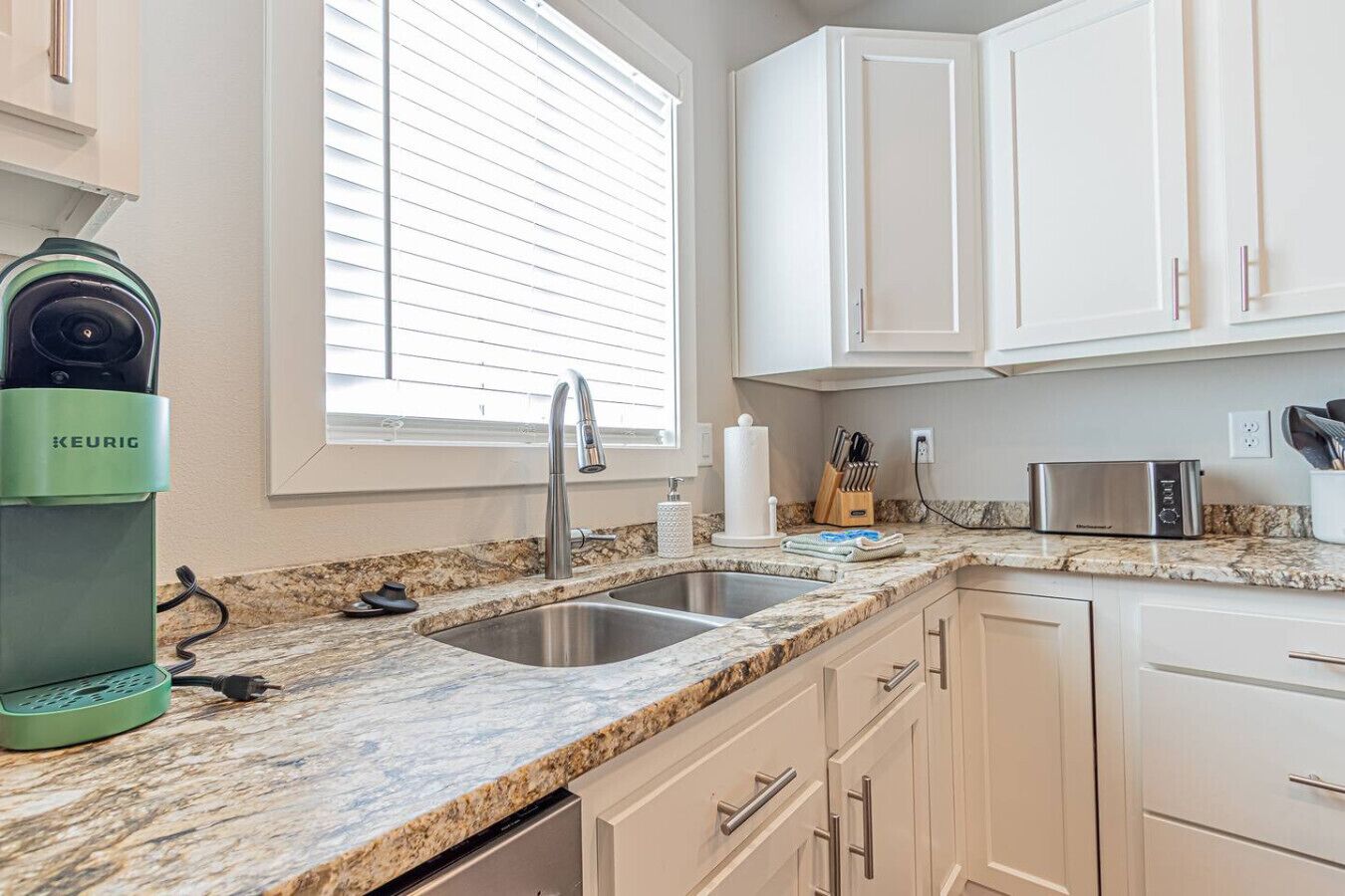 Microonde, lavastoviglie, macchina per tè/caffè, tostapane