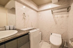 Room - Mi-Hotel Qualia Shinjuku (Tokyo)
