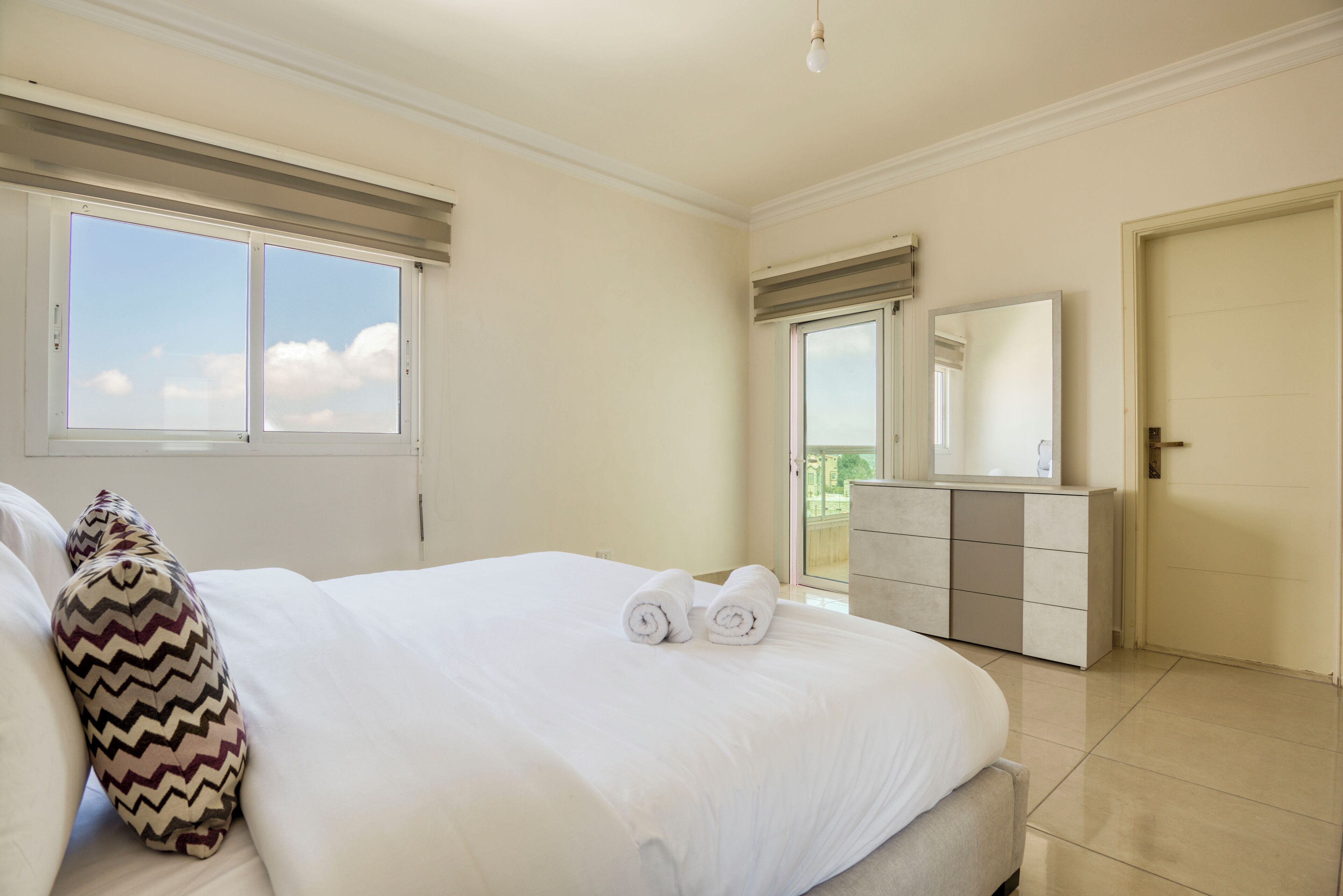 Apartment, 3 Bedrooms, Kitchen, City View | Blackout drapes, iron/ironing board, free WiFi