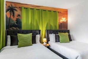 4 bedrooms, iron/ironing board, WiFi, bed sheets