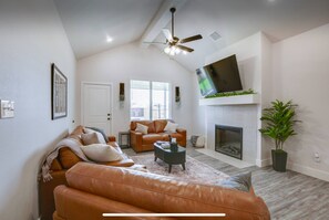 Smart TV, fireplace, video games, table tennis