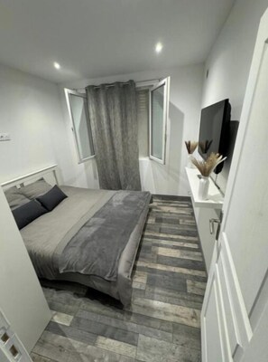 1 chambre, accès au Wi-Fi (inclus), literie fournie