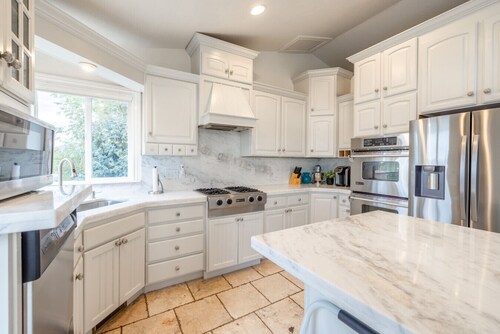 Bell Canyon Haven • Mountain Views • Ski Access