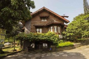 Exterior - New Panjang Jiwo Resort Syariah (Sukaraja)