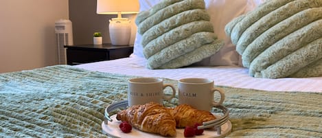 5 Schlafzimmer, Bügeleisen/Bügelbrett, WLAN, Bettwäsche