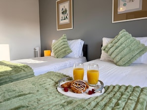 5 chambres, fer et planche Ă repasser, Wi-Fi, literie fournie