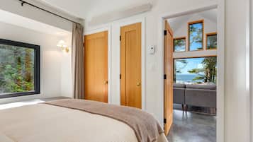 Premium Cabin, Ocean View | Beach/ocean view