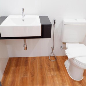 Bathroom - J and L Residence and Spa (Bangkok)