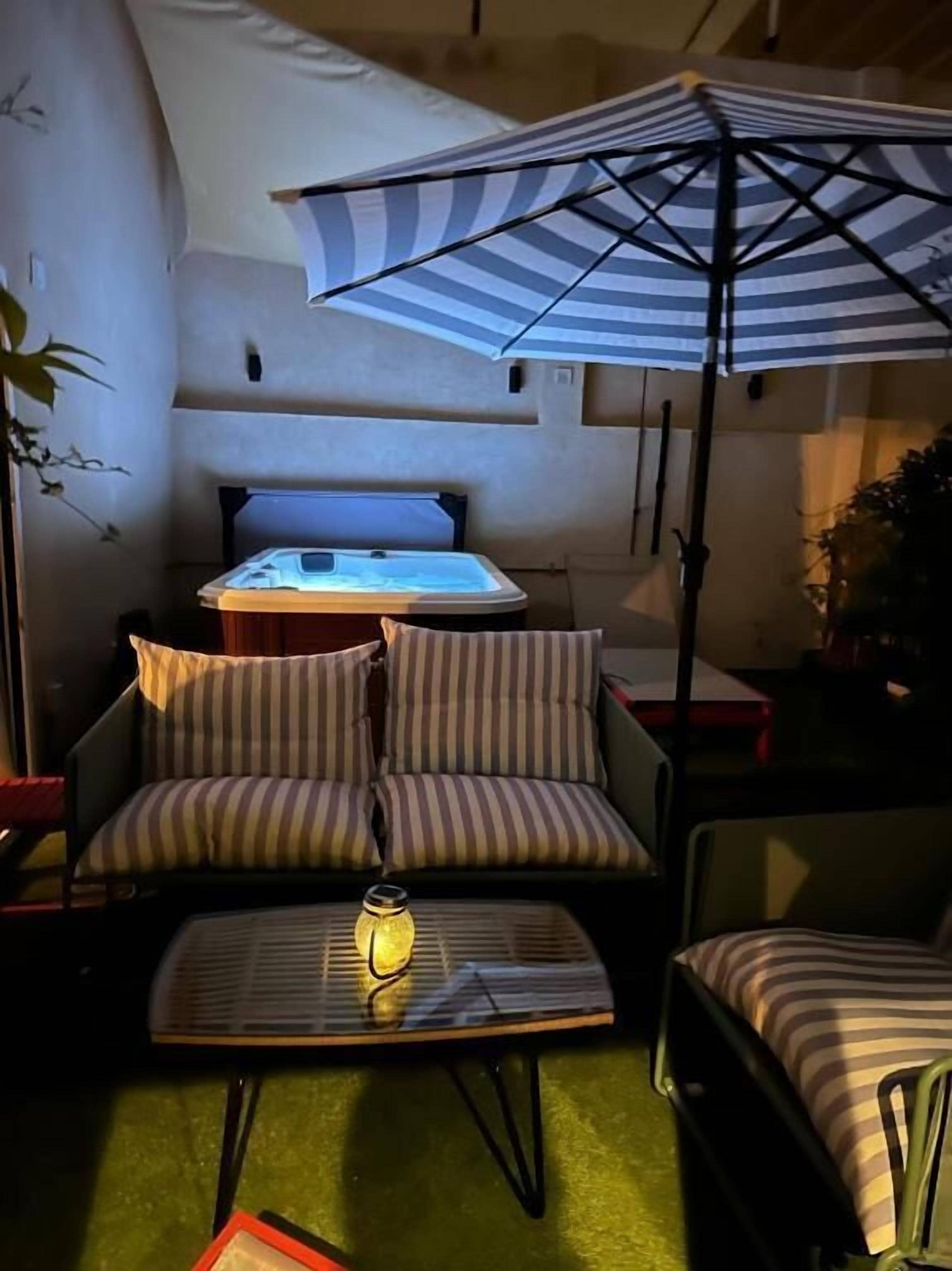 Apartamento Superior con terraza y jacuzzi privado | 露台