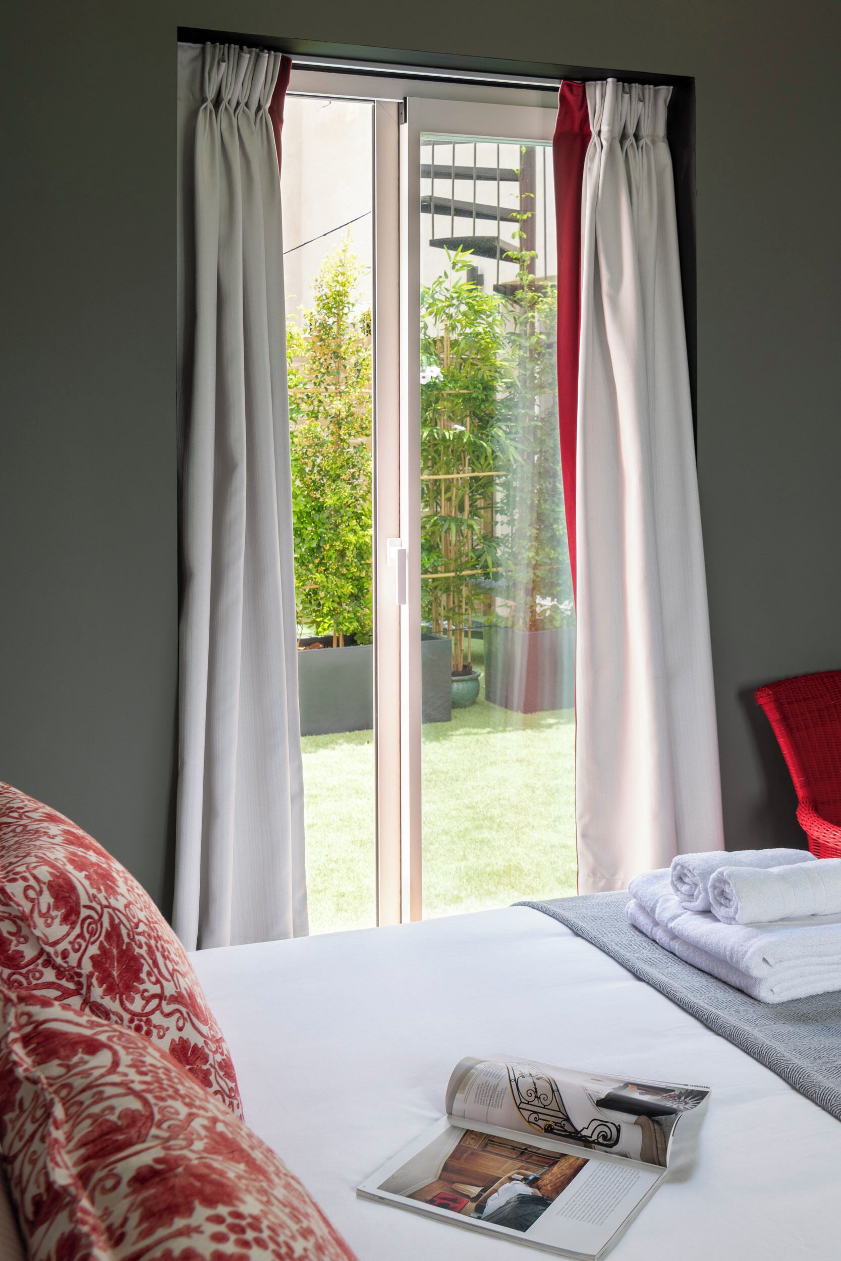 Apartamento Superior con terraza y jacuzzi privado | Free WiFi