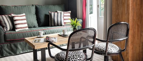 Apartamento con balcón | บริเวณภายนอก
