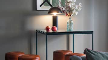 Apartamento Superior | Coin séjour | Télévision de 40 pouces avec chaßnes numériques
