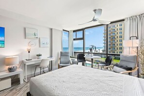 熨斗/熨衫板、免費 Wi-Fi、床單