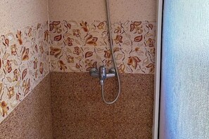 Handtücher, Seife, Toilettenpapier