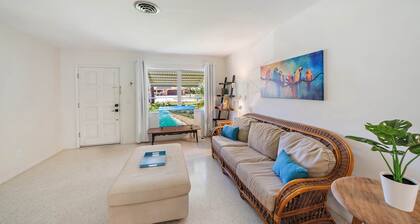 Mango Mansion - Beachy Escape .7 Mi From Beach