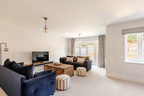 Combe House, 6 Mins Blenheim Palace, 5 Mins Estelle manor, 15 Mins centre Oxford