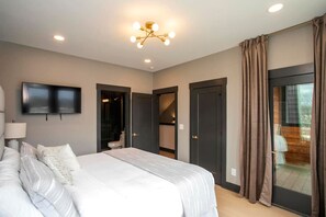 4 Schlafzimmer, Schreibtisch, WLAN
