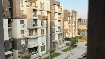 Apartment, 2 Bedrooms, Accessible, Smoking | Property grounds