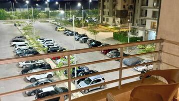 Apartment, 2 Bedrooms, Accessible, Smoking | Property grounds