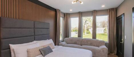 4 chambres, bureau, Wi-Fi, literie fournie