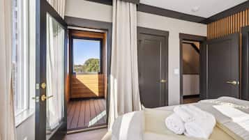 4 habitaciones, tabla de planchar con plancha, wifi y ropa de cama