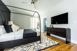 4 soverom, skrivebord, strykejern/-brett og wi-fi