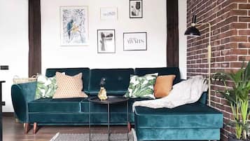 Appartement, climatisation, vue ville | Coin séjour
