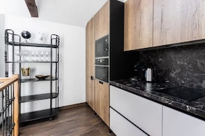Apartamento, Aire acondicionado, vistas a la ciudad | Cocina privada