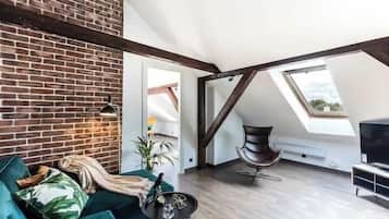 Apartment, Air conditioning, City View | Living area