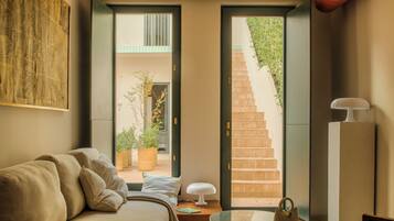 Apartamento con terraza y piscina privada | Coin séjour