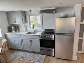 Mikrobølgeovn, ovn og kokeplater