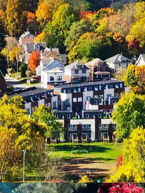 Exterior - Bentley Commons Fallsview Towns (Niagara Falls)