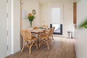 Apartamento con terraza y piscina privada | Oleskelualue | Älytelevisio