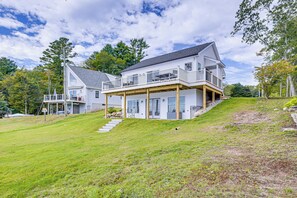 Exterior - Premier Lakefront Paradise | Cozy Thompson Retreat (Thompson)
